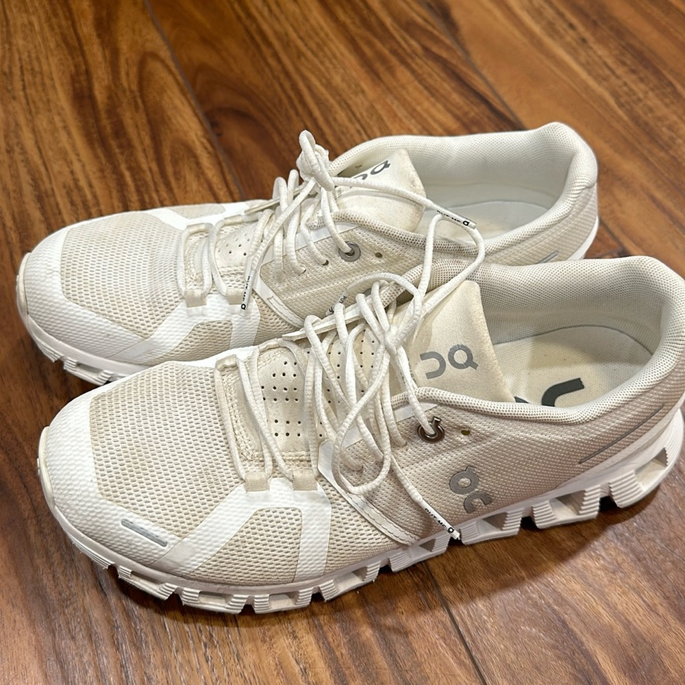 On Cloud Women’s Shoes